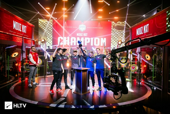 成都双流职工赛事推动电竞与足球的创新融合